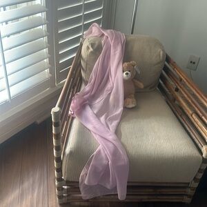 Elegant Light Pink Fabric shawl.